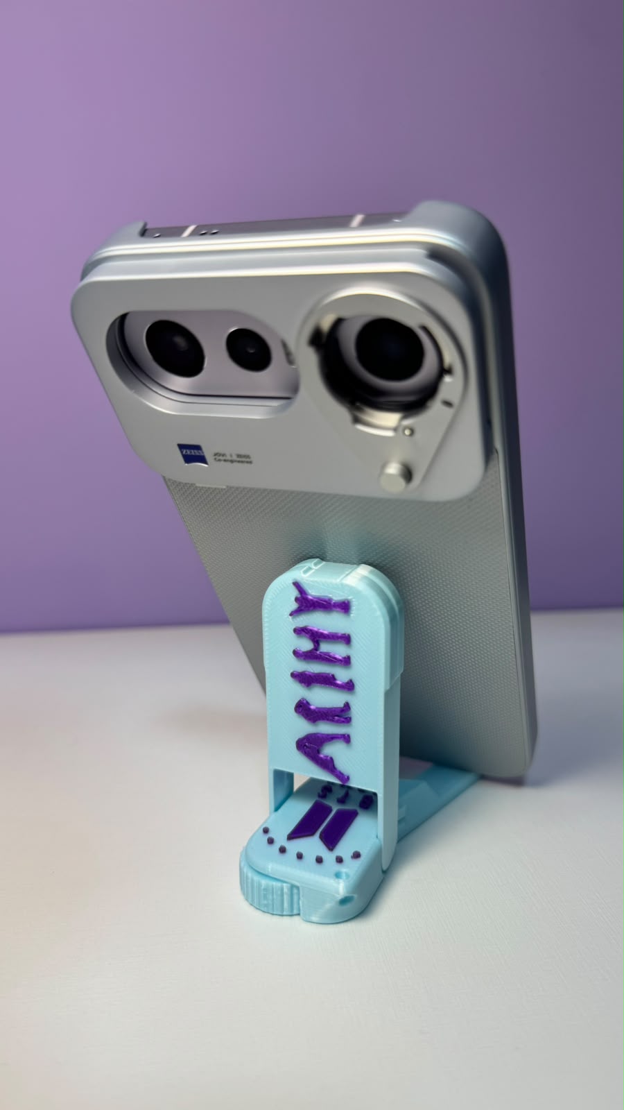 Chaveiro BTS + Suporte de Celular Azul com roxo